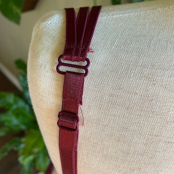 Meghan Fox Collection - Maroon & Pink Teddy - Picture 5 of 11